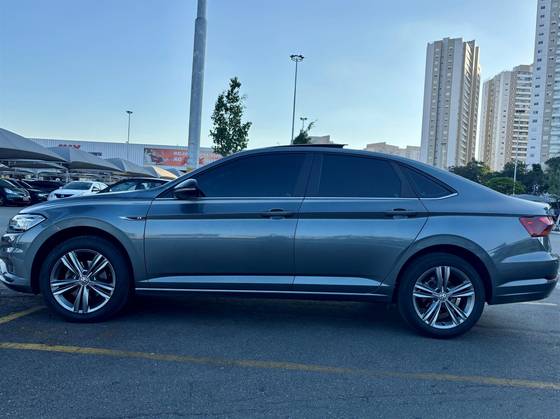 VOLKSWAGEN JETTA 1.4 250 TSI TOTAL FLEX R-LINE TIPTRONIC VOLKSWAGEN JETTA 1.4 250 TSI TOTAL FLEX R-LINE TIPTRONIC